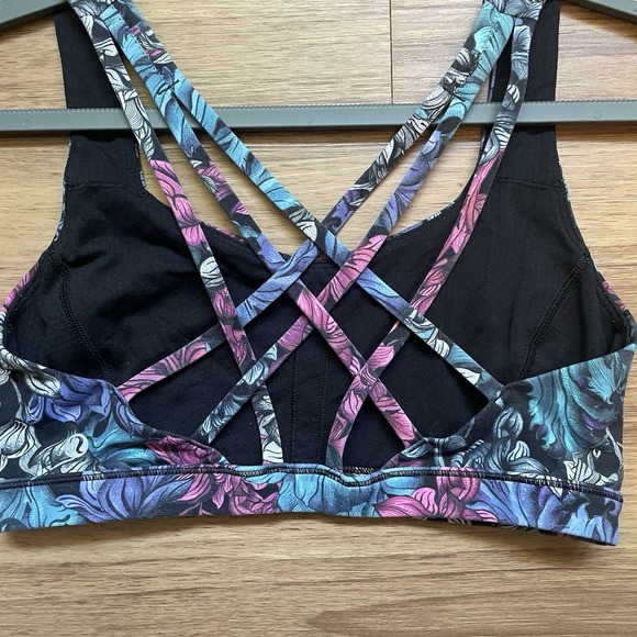 Lululemon Free To Be Serene Strappy Sports Bra Nocturnal Floral Multi Size Small - Picture 5 of 5